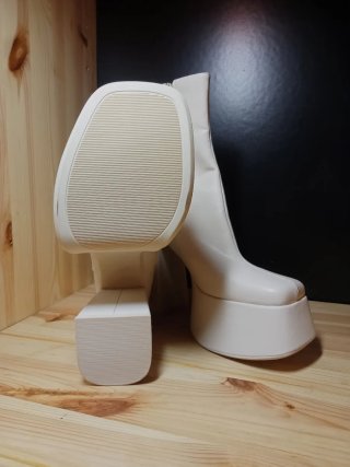 Botines plataforma Bershka punta cuadrada