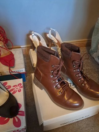 Zapatos y botas numero 38