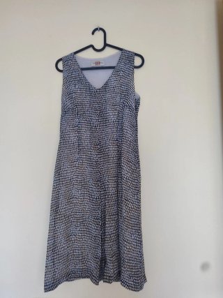 Vestido estilo animal print .Talla S