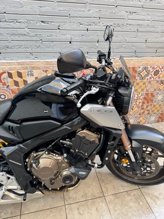 Honda CB650R Negra/Plata