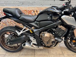 Honda CB650R Negra/Plata