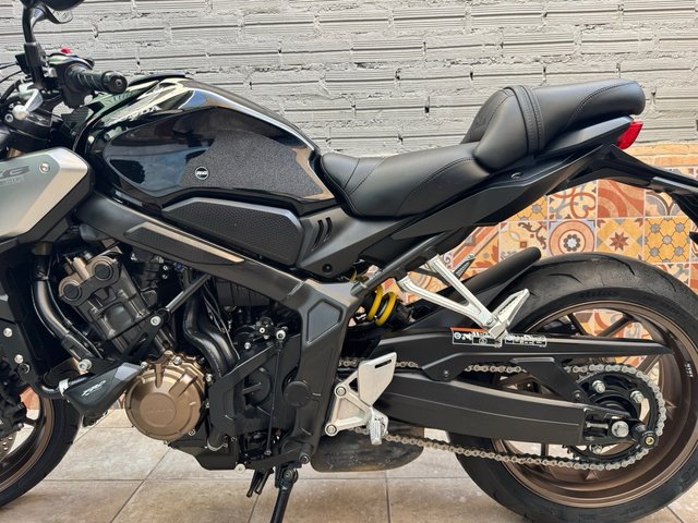 Honda CB650R Negra/Plata