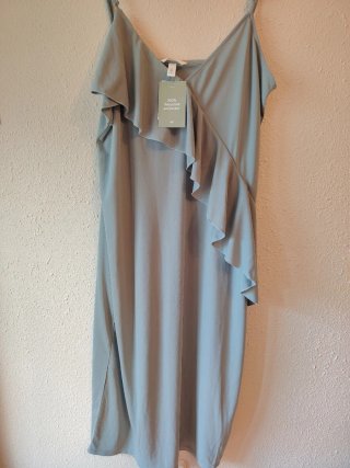 Vestido H&M verde agua con volante