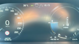 Volvo XC90 2.0 T8 AWD Momentum Auto