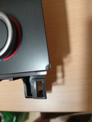 R-link multimedia Scenic IV