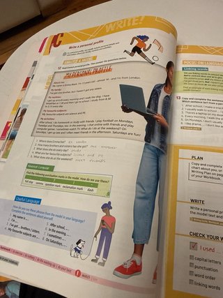 ADVANCED OPTIONS A2  2023 Students book