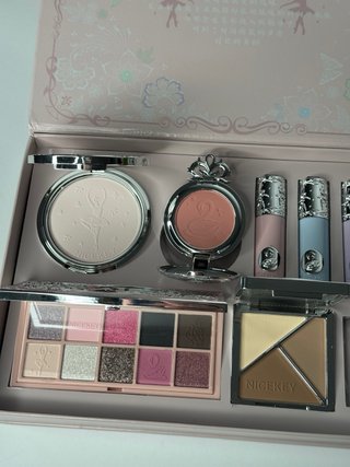 NICKEY Caja de Maquillaje Ballet Cisne