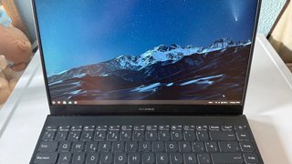 Asus Zenbook Ryzen 7 5700U 16GB RAM 512GB SSD