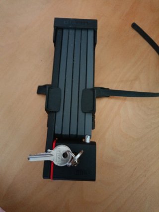 Candado plegable ABUS con llaves