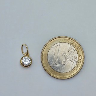 Colgante Oro 18k con Piedra Blanca 0.55g