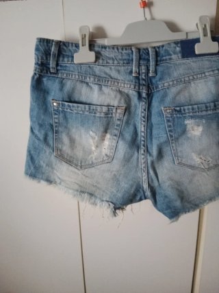 Shorts vaqueros Stradivarius Talla L/40