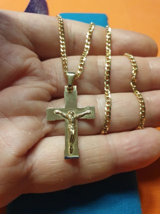 Cruz Cristo Oro 18kl . Cadena APARTE