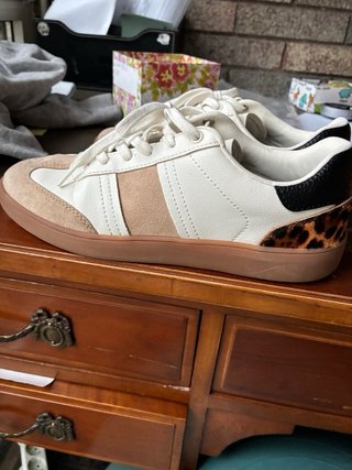 Deportivas Zara Beige y Blancas Talla 39