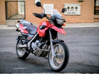BMW F650GS Adventure Roja