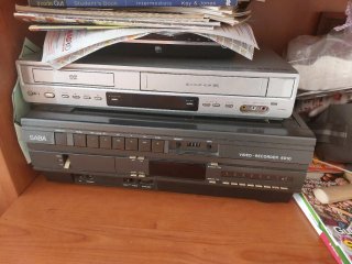 Reproductor DVD y VCR LG SABA