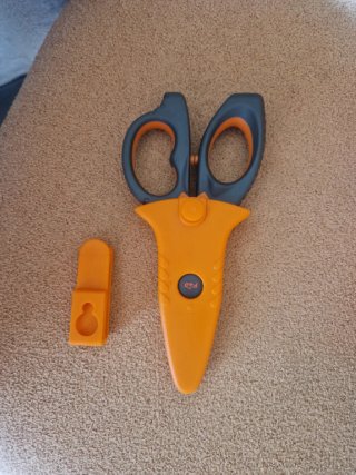 Tijeras electricista F40 con funda