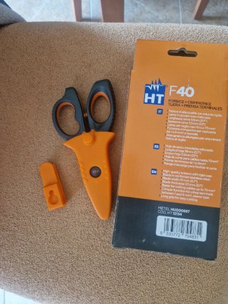 Tijeras electricista F40 con funda