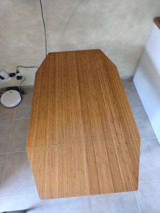 Mesa de bambú y 4 sillas