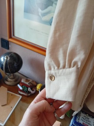 Vestido camisero corto beige Zara