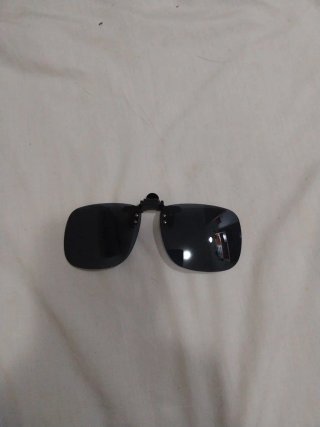 Clip para gafas