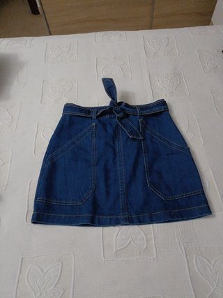 Falda vaquera y falda azul