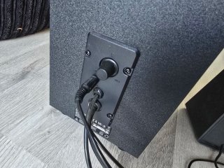 Altavoces Logitech Z213 Negro