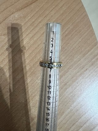 Anello dorato misura 6