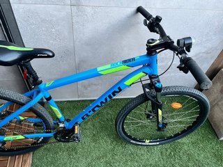 Bicicleta B'Twin Azul y Verde RockRider 520