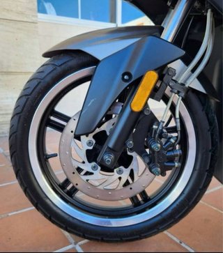Moto Scooter Negro y marron