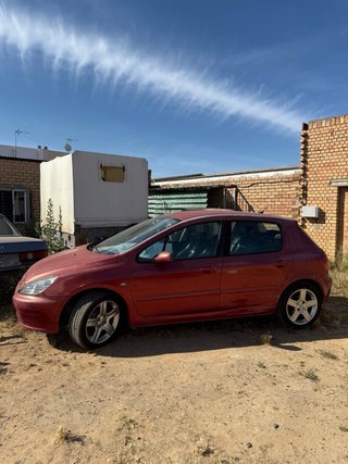 Peugeot 307 2004{  PARA  REPARAR!!