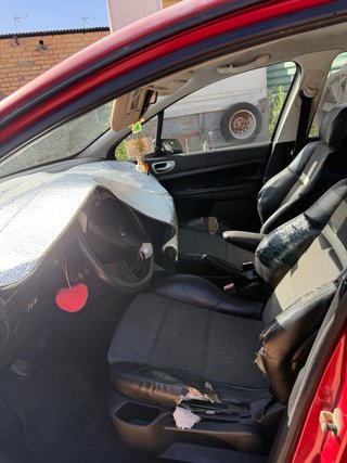Peugeot 307 2004{  PARA  REPARAR!!