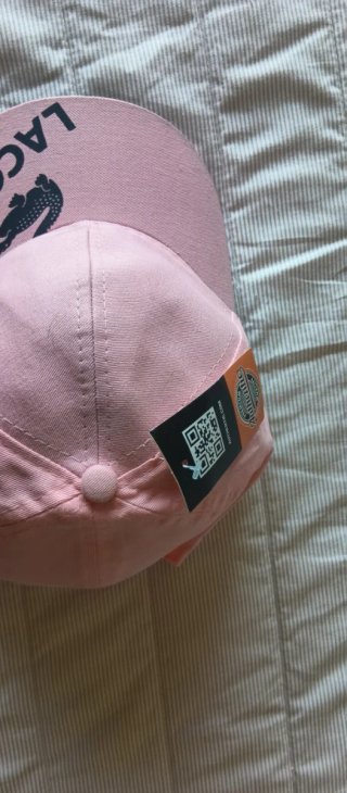 Gorro rosa Lacoste