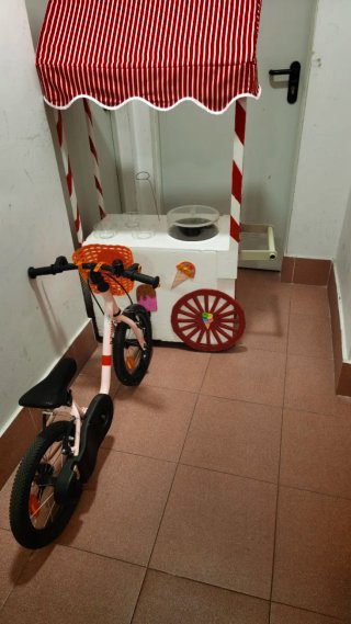 Carrito de helados para disfraz
