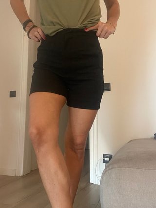 Bermudas altas cintura negra