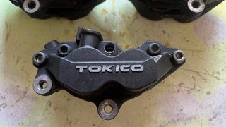 Pinzas Tokico Axiales 4 pistones CBR / GSX K1-K4