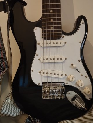 Guitarra Eléctrica Rochester Infantil