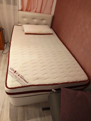 Cama canapé con cabecero y colchón