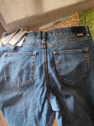 Pantalón vaquero Stradivarius Talla 44