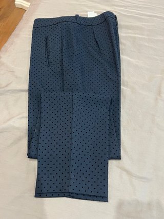 Conjunto pantalón y camiseta lunares