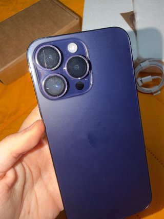 iPhone 14 Pro Max Morado Oscuro