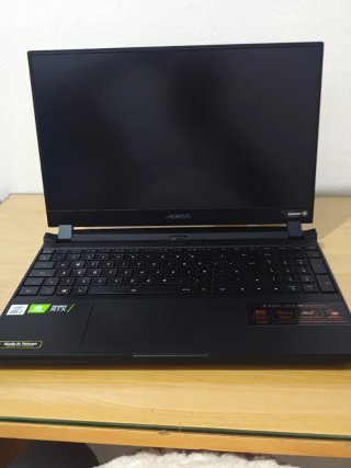 Gigabyte Aorus 15P | RTX 3070 | 32GB RAM | 300Hz ​