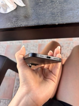 iPhone 15 Nero