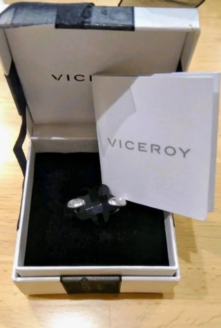 Anillo Viceroy Flor Negra Ajustable