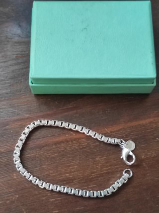 Pulsera chapada en oro blanco