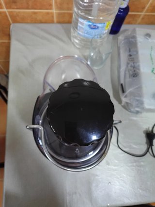 Licuadora Russell Hobbs Blanca