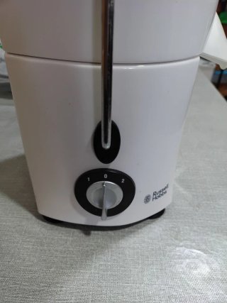 Licuadora Russell Hobbs Blanca