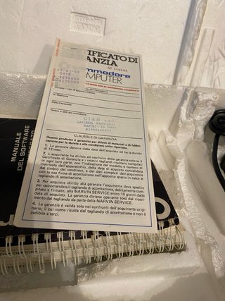 Commodore Plus/4 completo con manuali