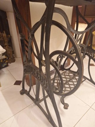 Máquina de coser antigua