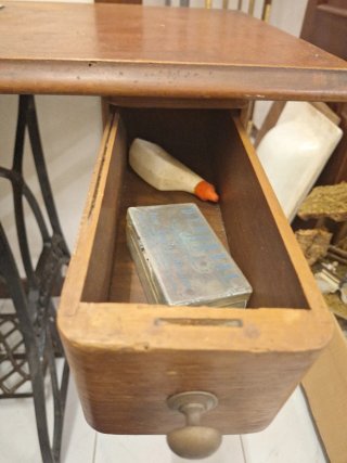 Máquina de coser antigua