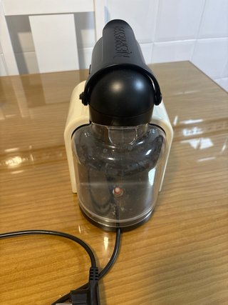 Cafetera Nespresso Essenza DeLonghi
